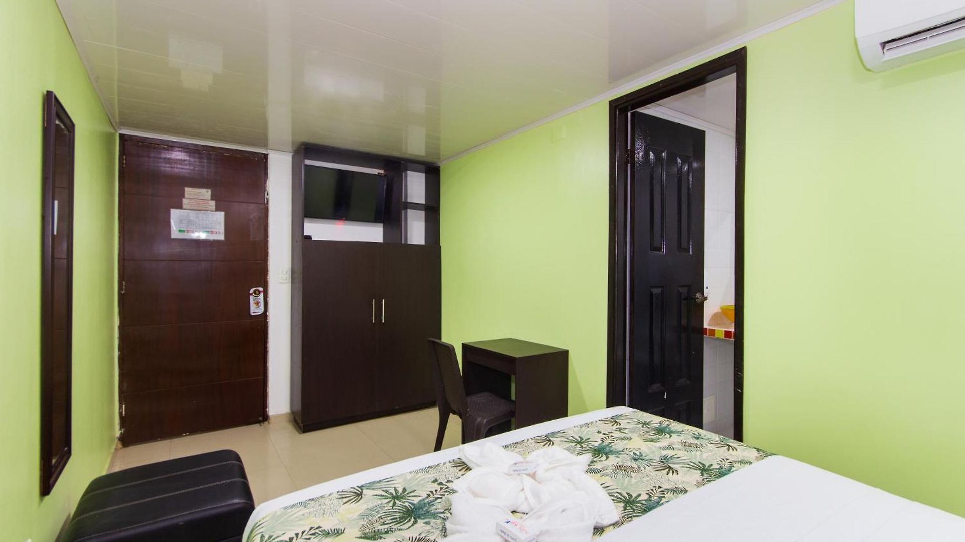 Marina By Geh Hotel 3*