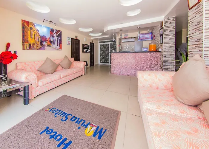 Hotel Marina Suites